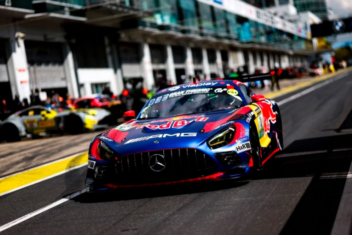 Trafik mane oldu [[– Ferstappen ilk üçlüyə düşə bilmədi]]