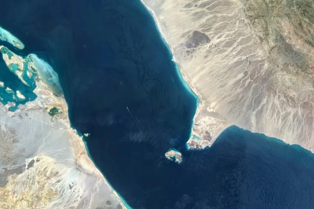 [[SEPAH Hörmüz boğazının]] bağlandığını elan etdi