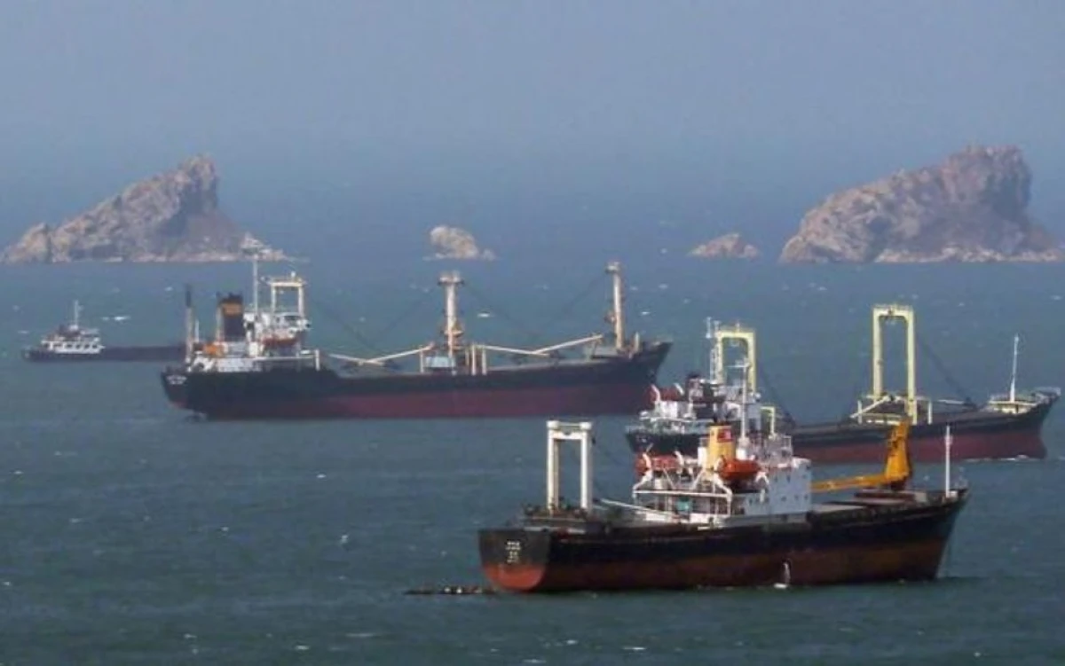 [[İrana gedən gəmi]] ələ keçirildi