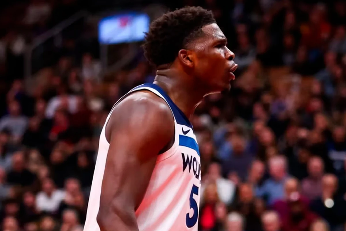 Edvards [[tarixə necə düşmək istədiyini]] açıqladı