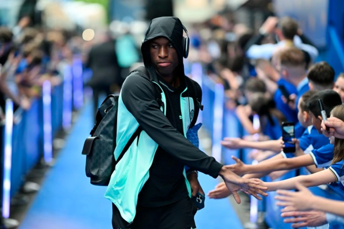 “Çelsi” hücumçusunu [[yayda geri qaytaracaq]]