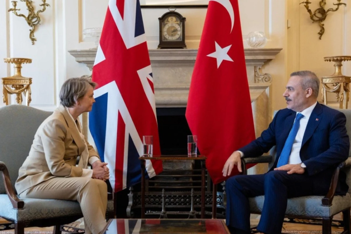[[Türkiyə ilə Britaniya]] arasında strateji tərəfdaşlıq sənədi imzalandı