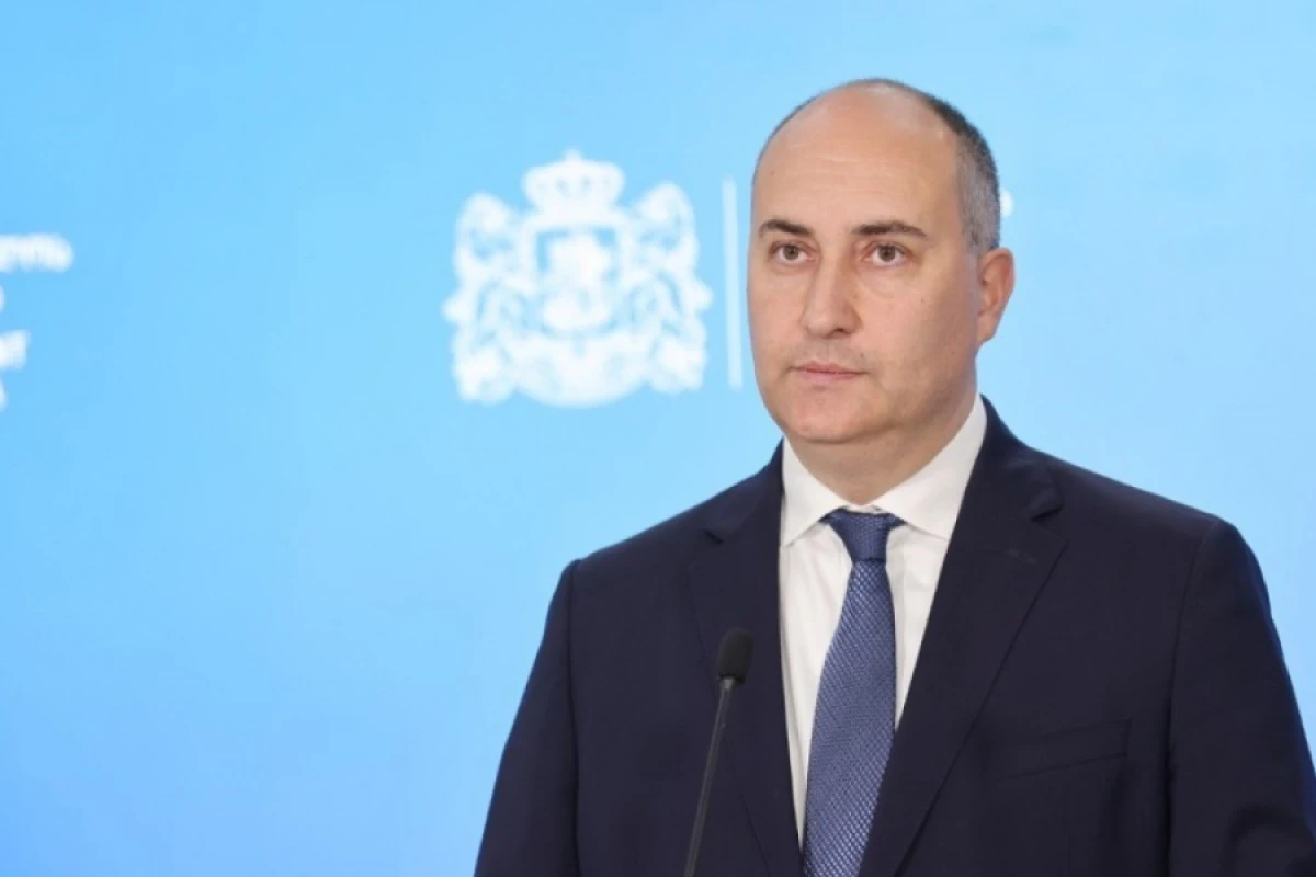 [[Gürcüstanın keçmiş müdafiə]] naziri 10 il müddətinə həbs edildi