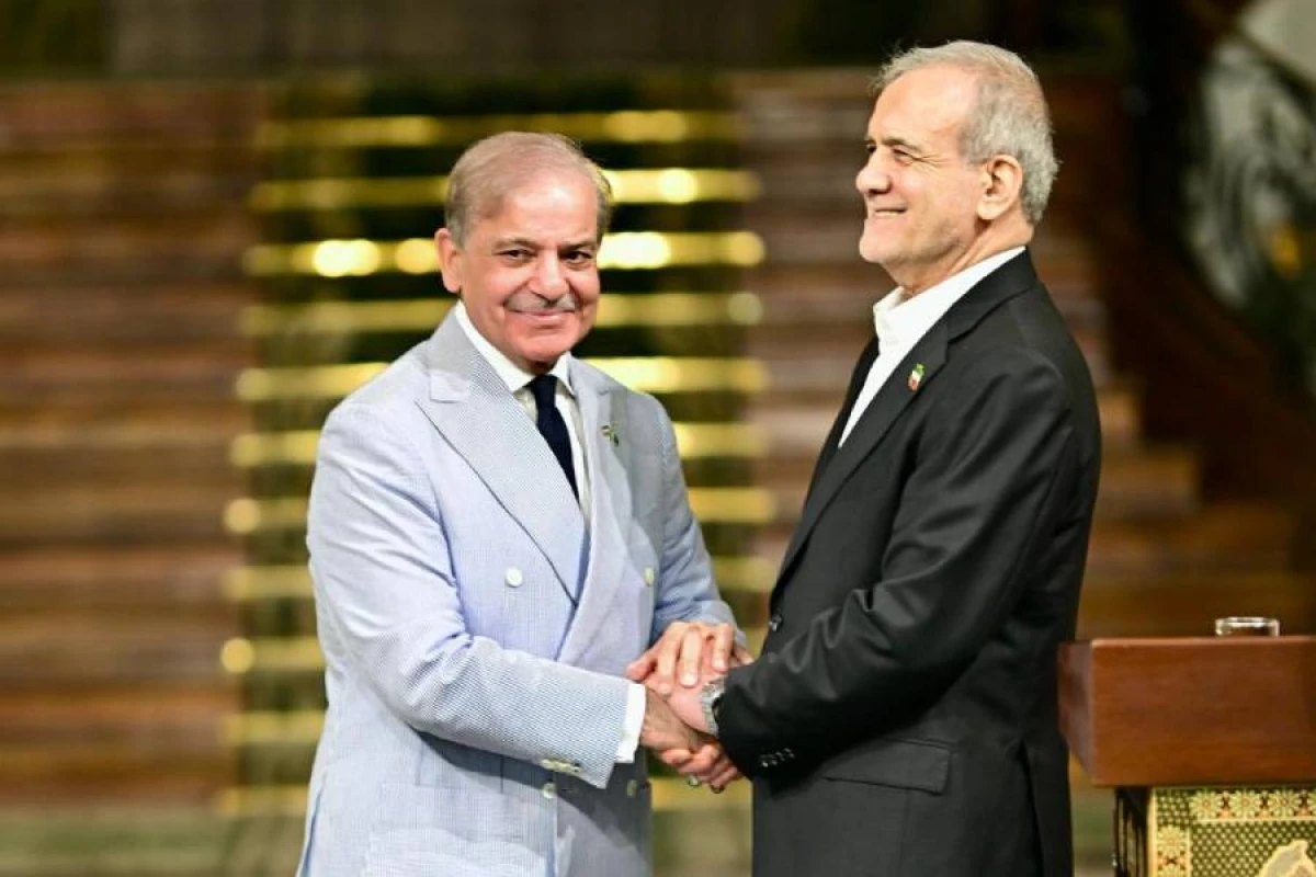 [[Pakistan və İran]] regionda sülhün bərqərar olması səylərini müzakirə etdilər