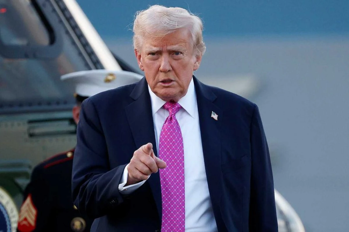 Tramp Çini İrana kömək etməkdə [[ittiham etdi]]