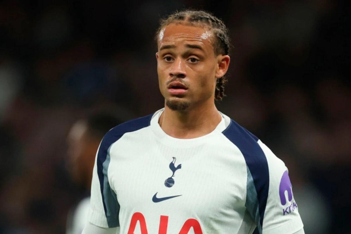 Futbol dünyasını [[sarsıdan zədə!]]