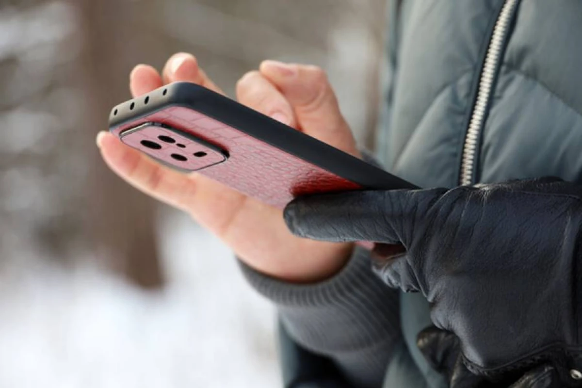 "OpenAI" smartfonlar üçün [[süni intellekt çipləri]] hazırlayır