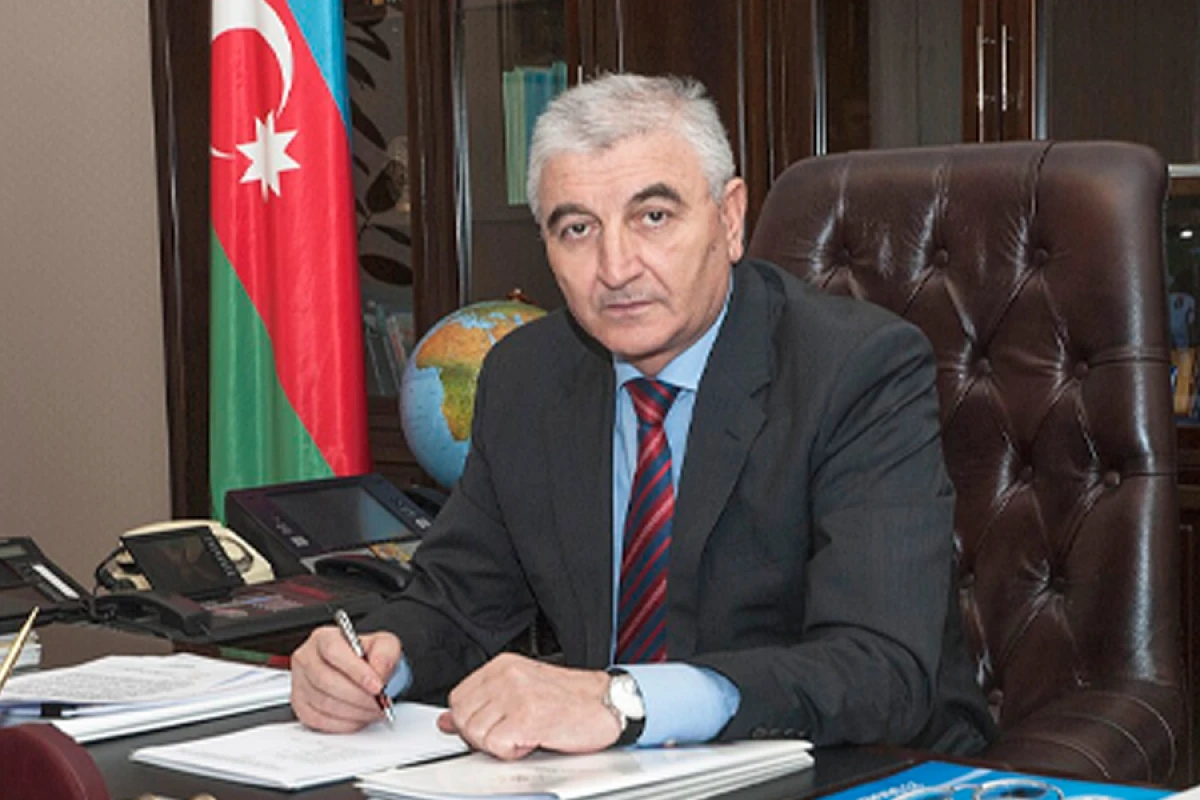 [[Məzahir Pənahov]] yenidən MSK-nın sədri seçildi