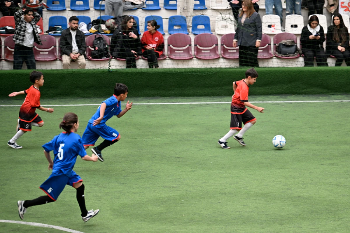 Leyla Əliyevanın təşəbbüsü ilə [[növbəti minifutbol turniri]] təşkil olundu