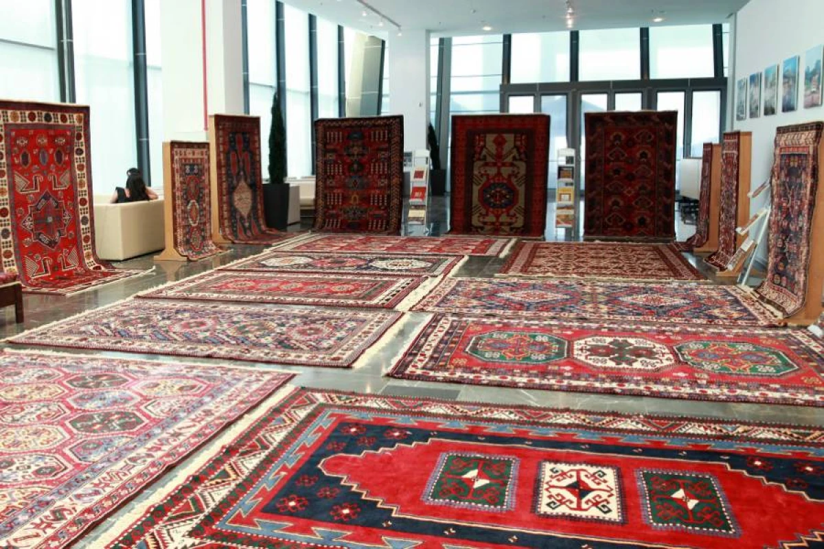 Azərbaycan xalçaçıları [[“Tərəqqi” medalı ilə təltif edildi]]