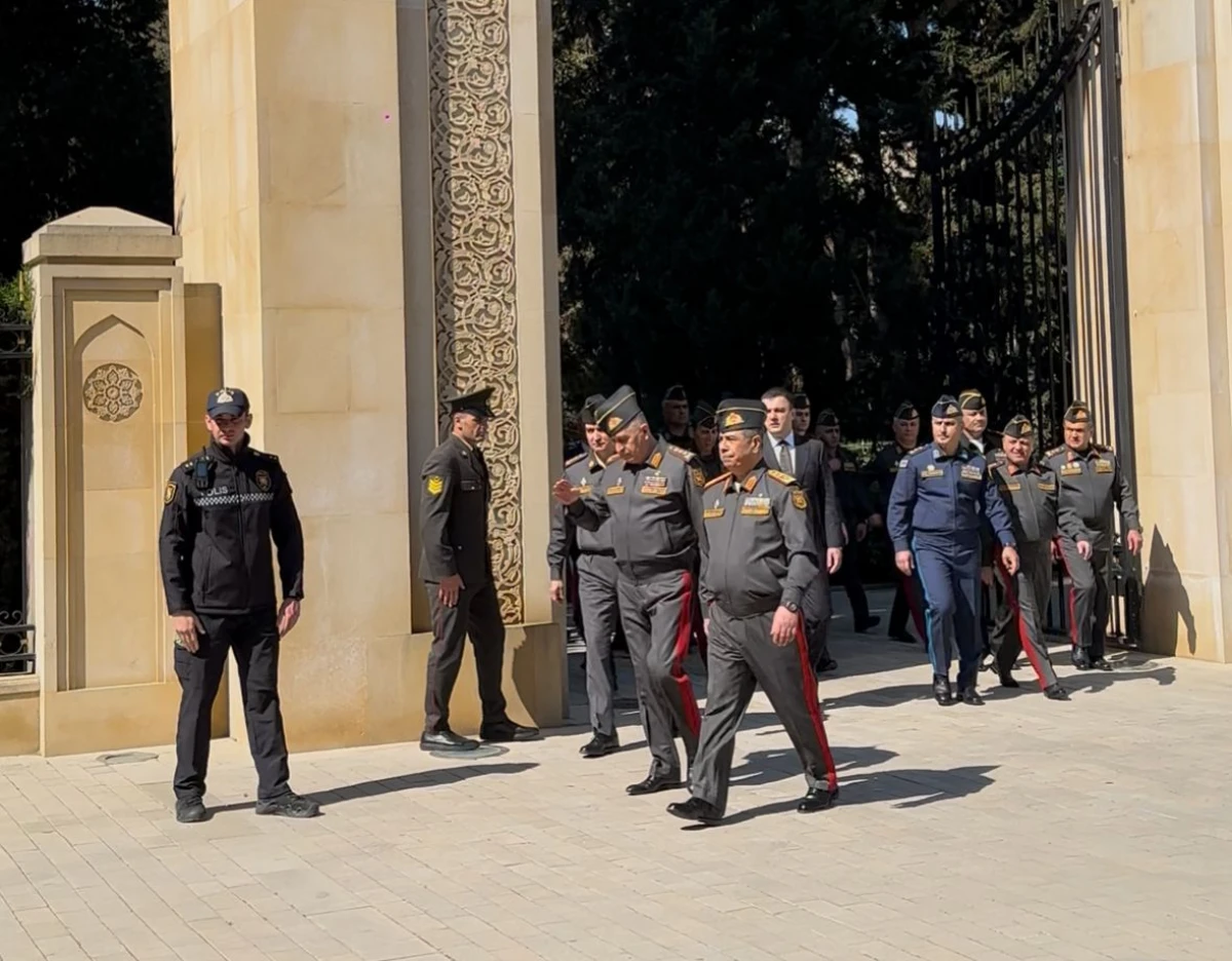 Zakir Həsənov Fəxri Xiyabana gəldi