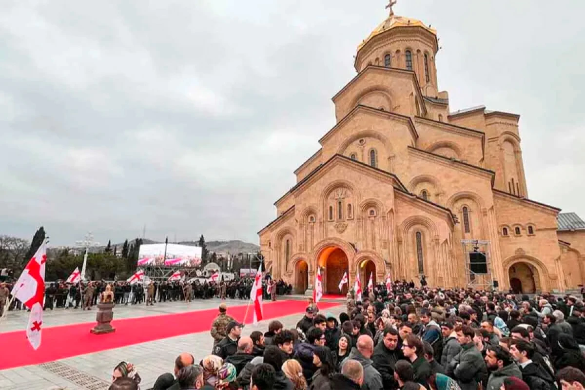 Gürcüstanda [[TARİXİ SEÇKİ: Yeni dini lider KİMDİR? - FOTO]]