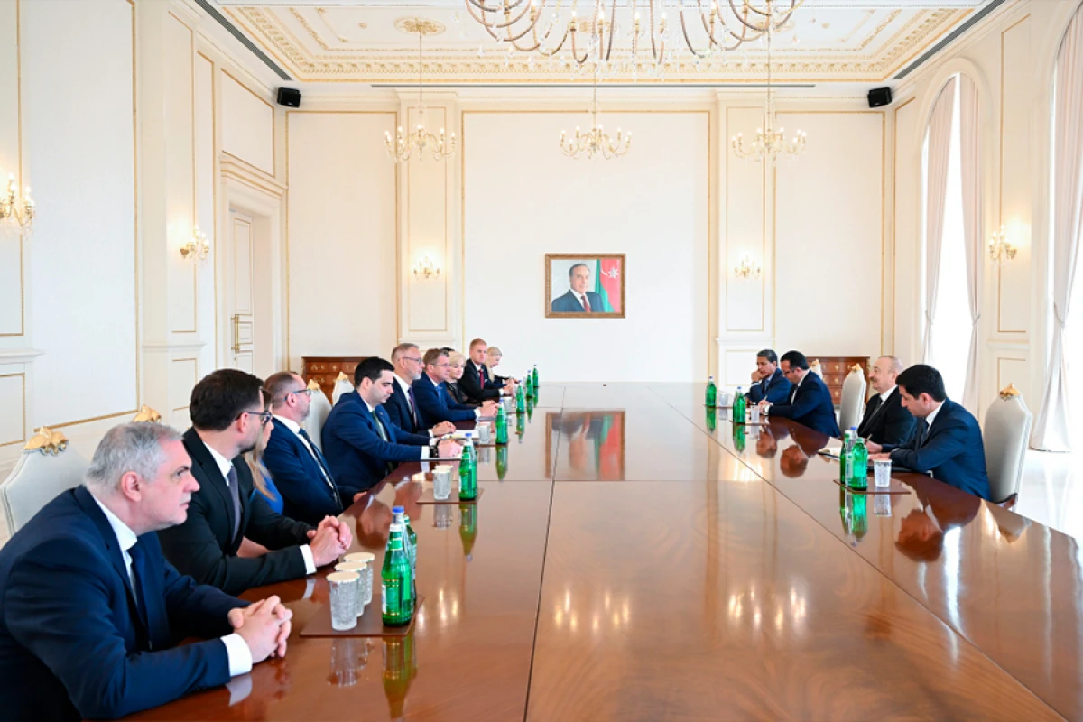 [[Prezident]] Slovak heyəti qəbul etdi