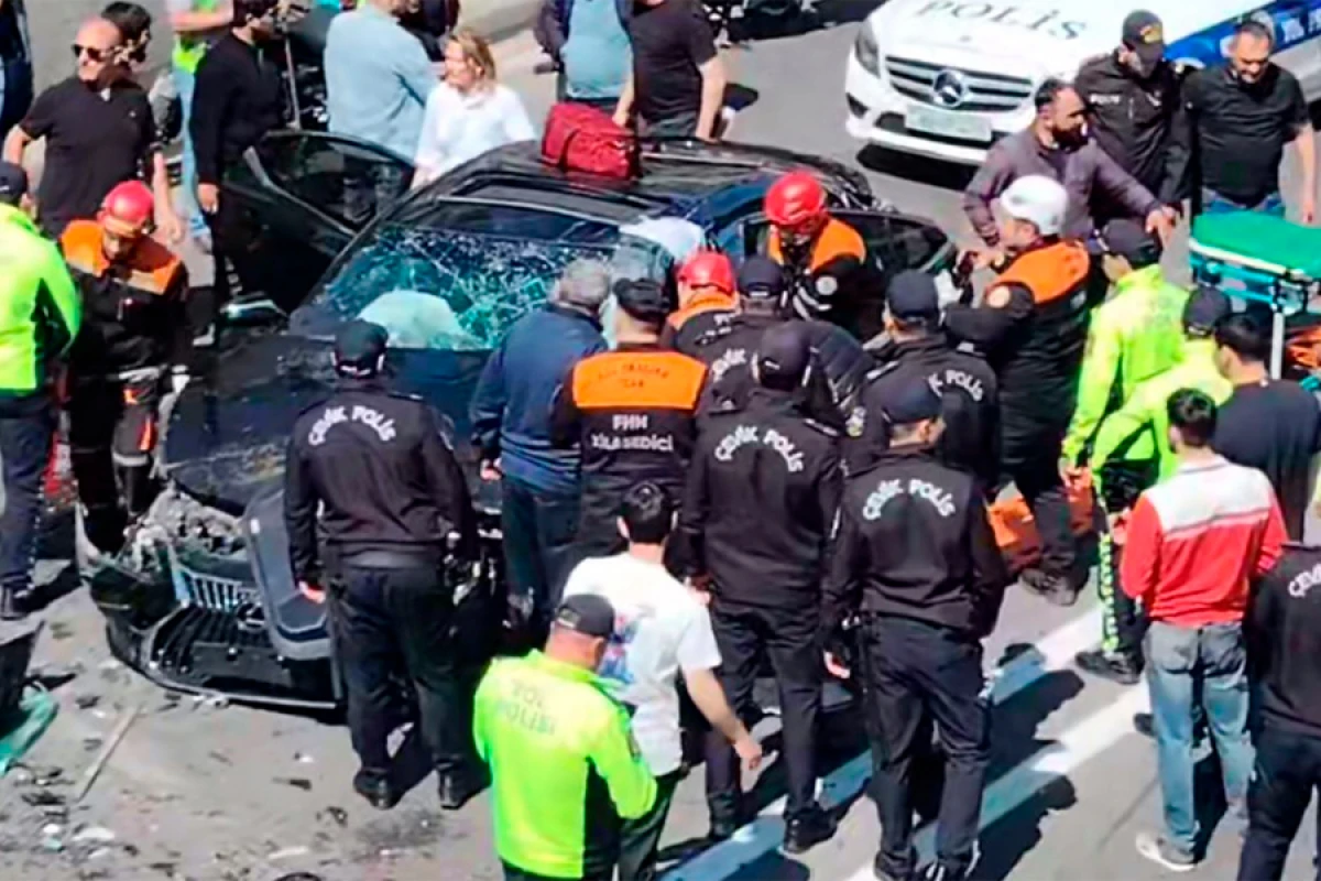 "Günün ortasında yolu kəsib, qazıb, asfalt çəkəndə belə olacaq" - Gənclikdə baş verən dəhşətli qəzanın günahkarları kimdir?