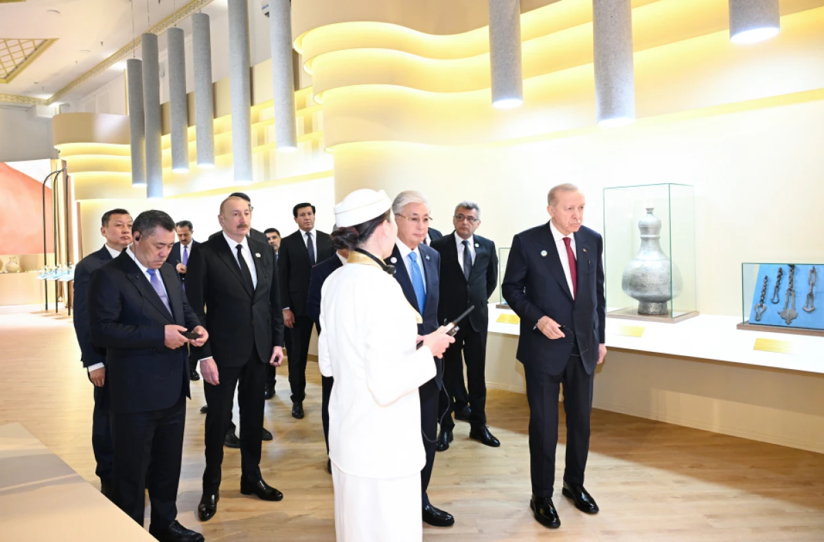 Prezident Türküstanda “Həzrət Sultan” Muzey-Qoruğu ilə tanış oldu — 2