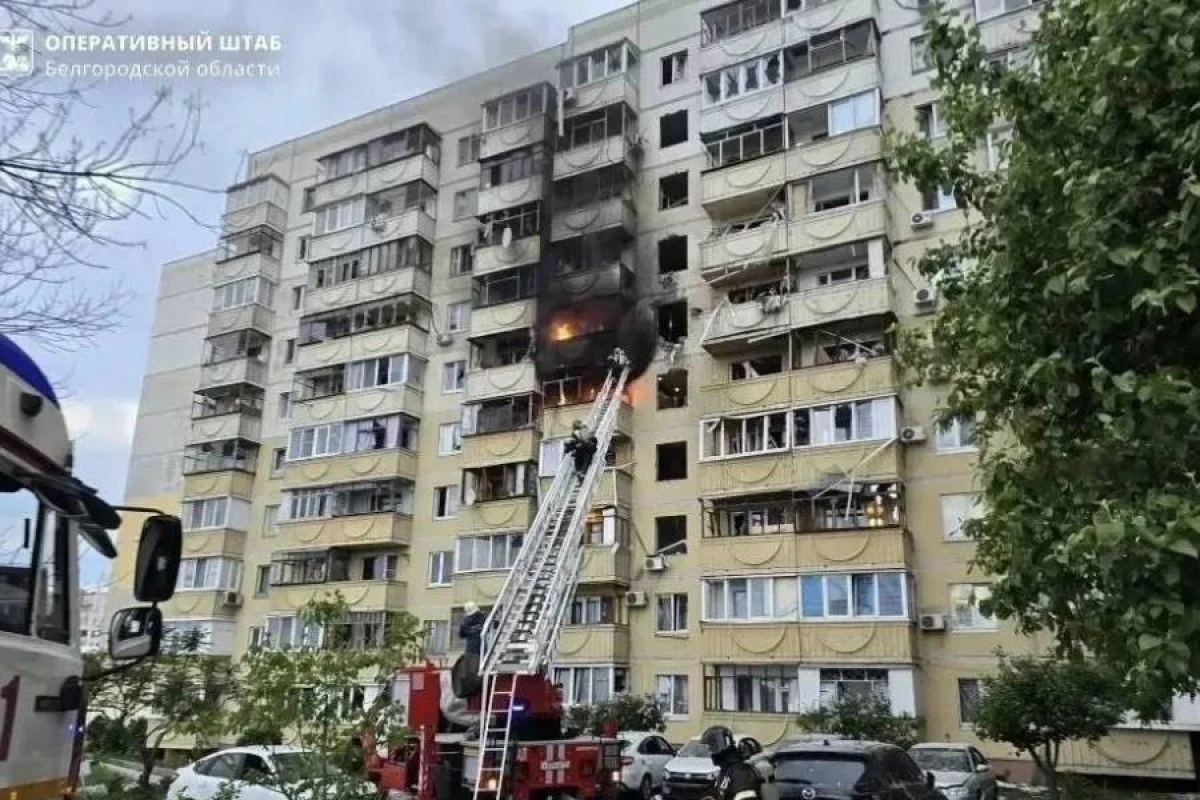 Belqorodda yaşayış binasına hücum edildi: [[Yaralılar var]]