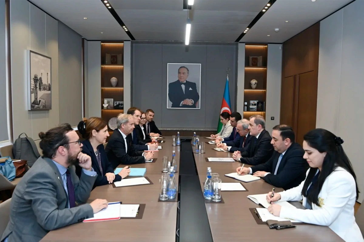 Ceyhun Bayramov Olaf Skuqun rəhbərlik etdiyi nümayəndə heyətini qəbul etdi
