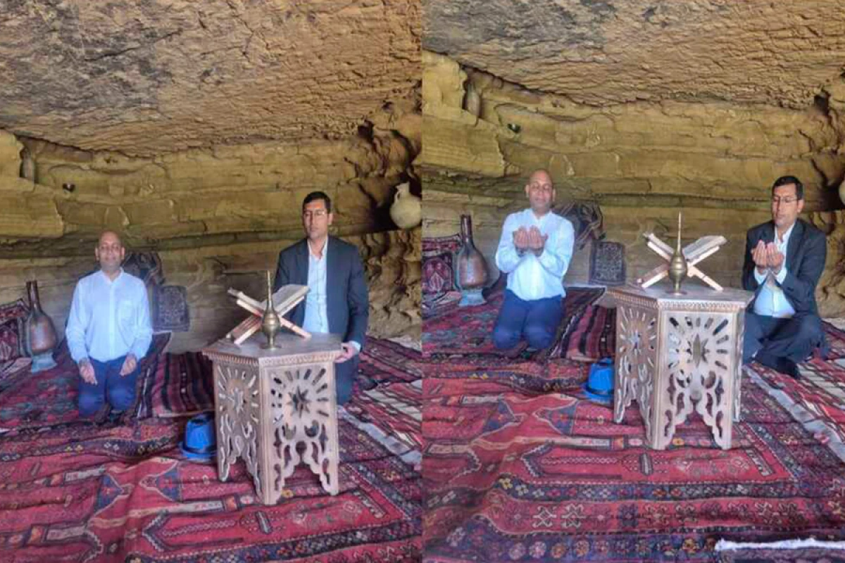 Hindistan səfiri "Diri Baba"da ibadət etdi