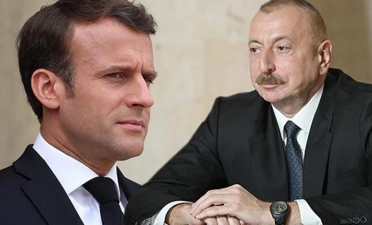 [[Makron Əliyevə minnətçi düşdü:]] Münasibətlərimizi düzəldək