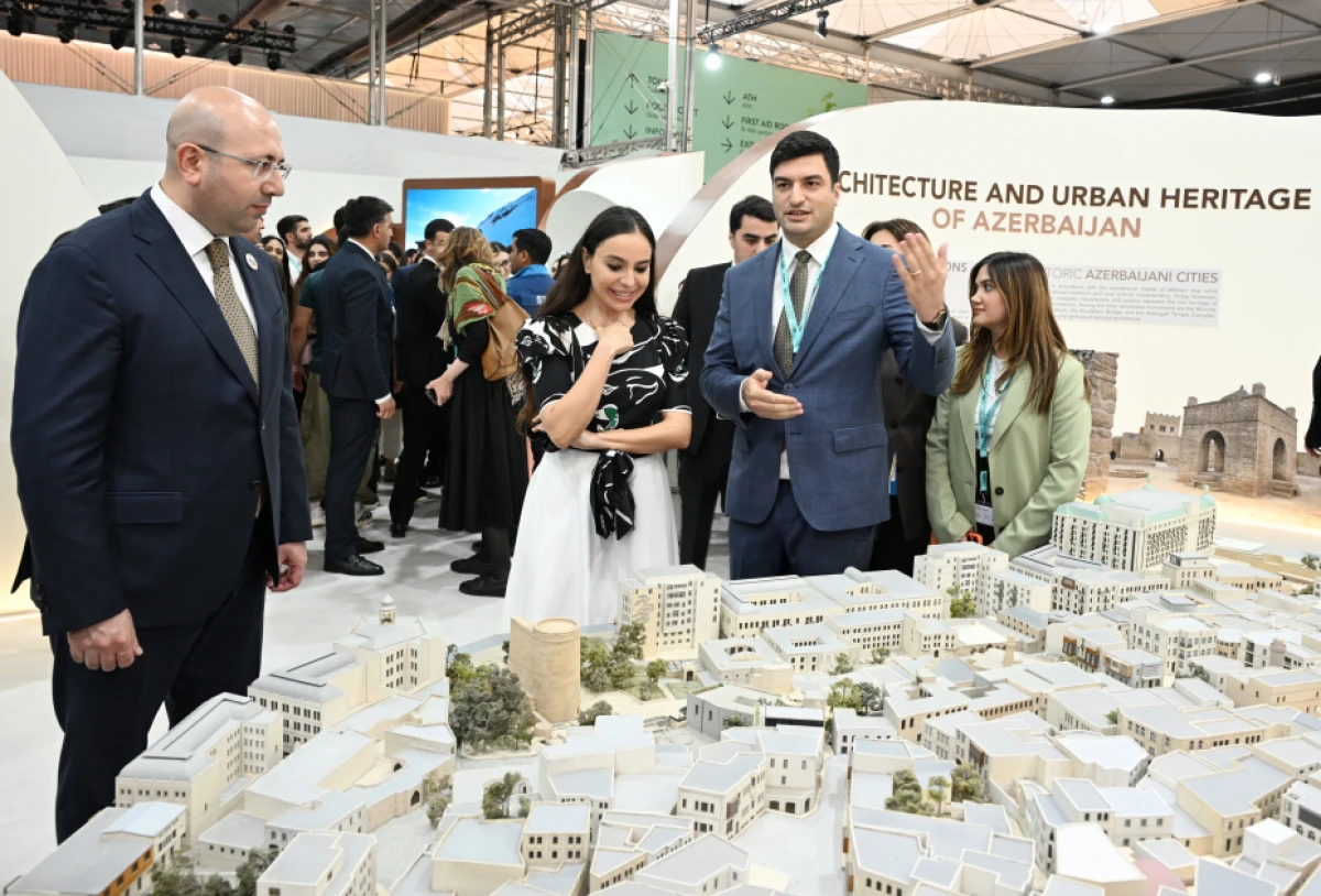 Leyla və Arzu Əliyevalar “Urban Expo” sərgisində - FOTOLAR — 5
