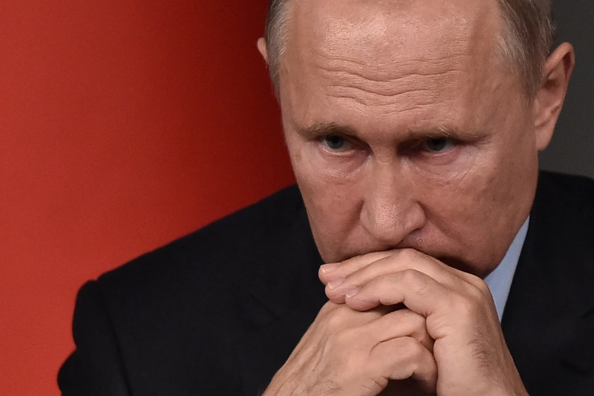 [[Putin blokadada:]] 200 gündür ölkəyə çıxmır