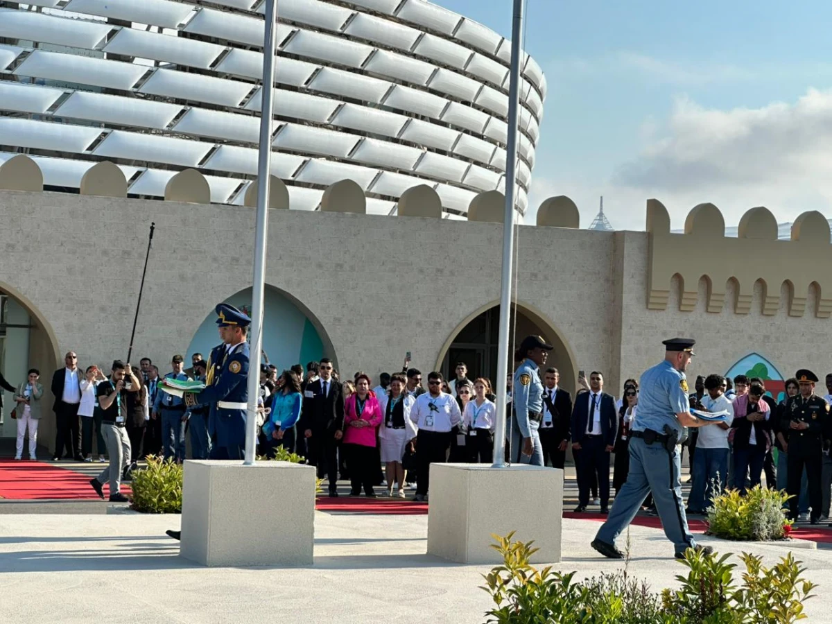 WUF13-ün bağlanışı ilə əlaqədar bayraq endirmə mərasimi keçirildi — 1