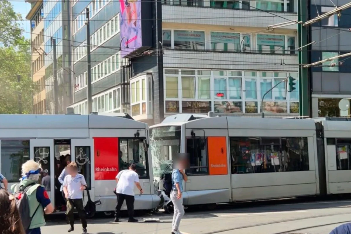 Almaniyada dəhşətli [[TRAMVAY QƏZASI: 27 nəfər....]]