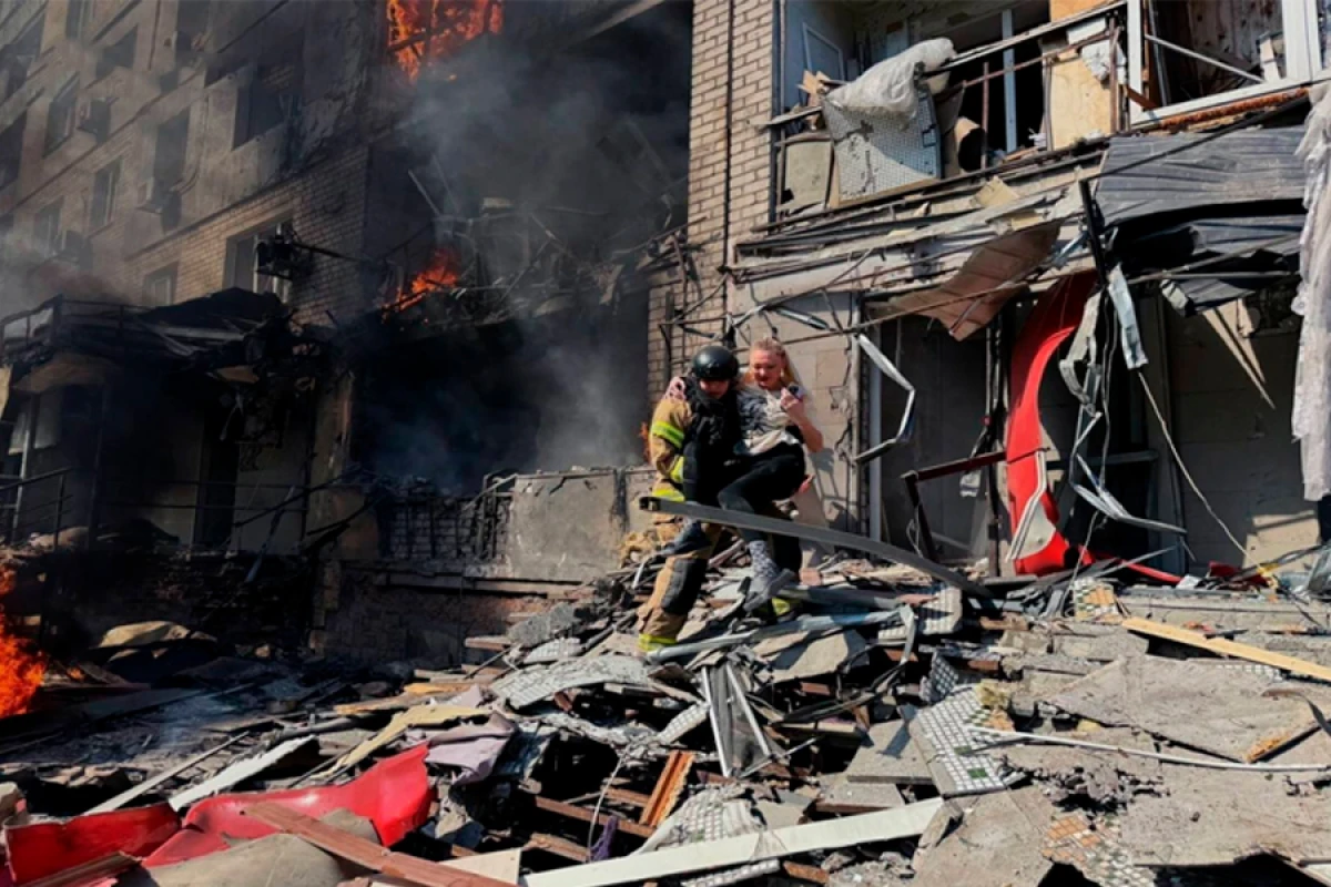 Rusiya Ukraynanı bombaladı - ÖLƏNLƏR VAR