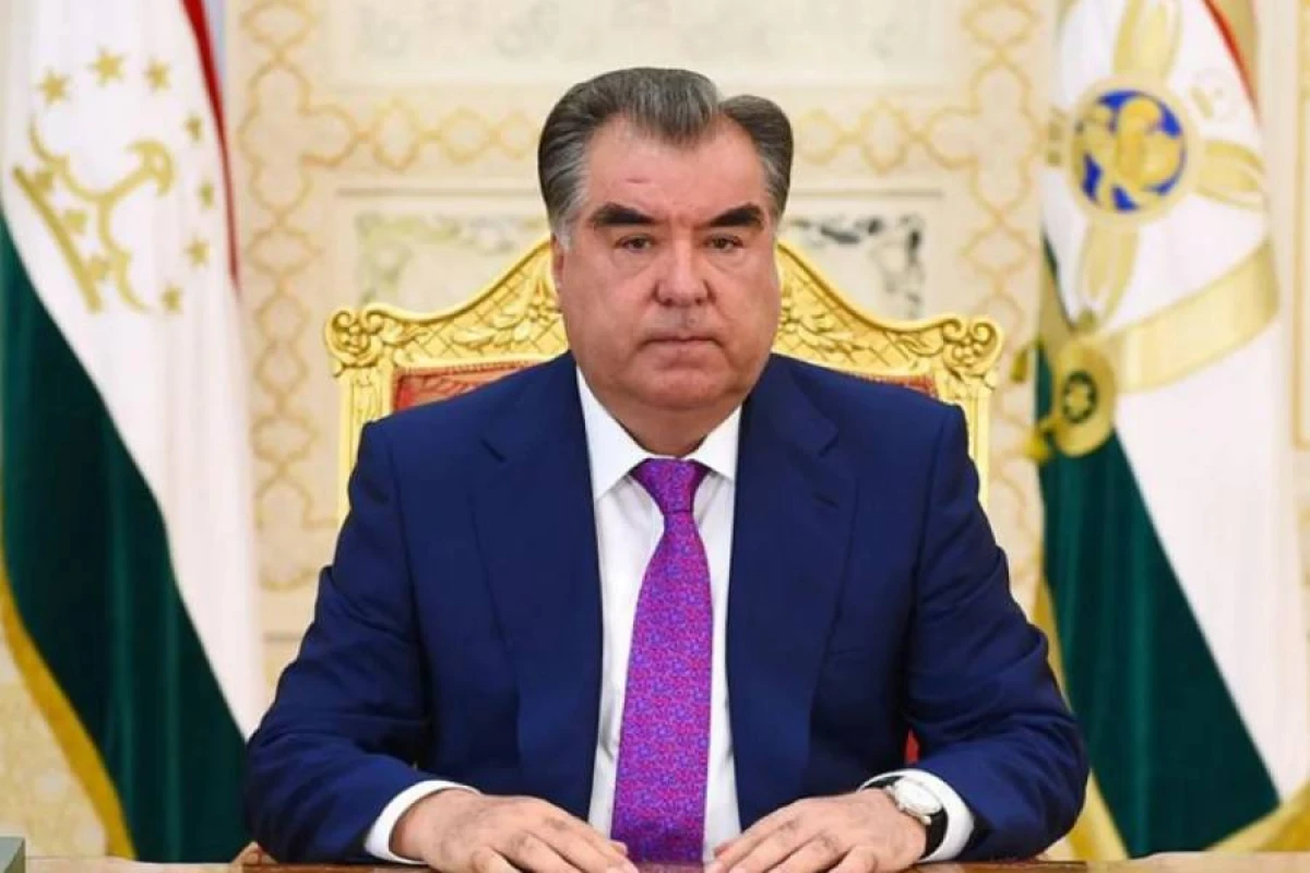 [[Emoməli Rəhmon]] Azərbaycan Prezidentini təbrik etdi