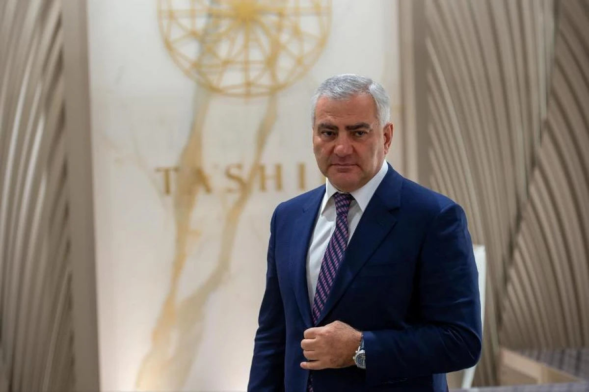 Böyük rüşvət qalmaqalı: Milyarderin partiyası tələyə düşdü, cinayət işi açıldı!