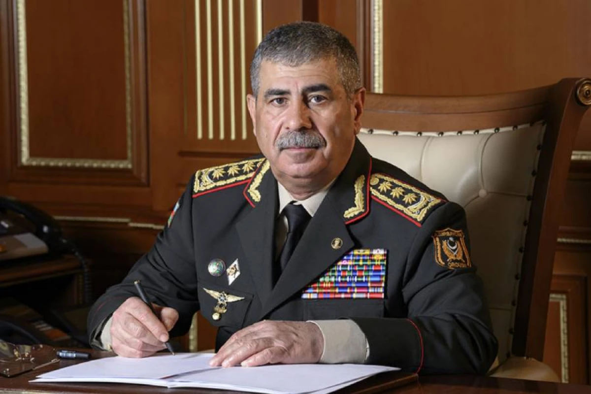 Zakir Həsənov Azərbaycan Ordusunun şəxsi heyətini təbrik etdi