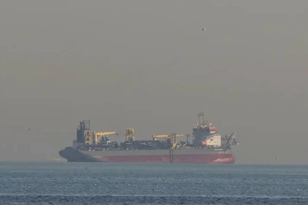Oman sahillərində tanker ATƏŞƏ TUTULDU