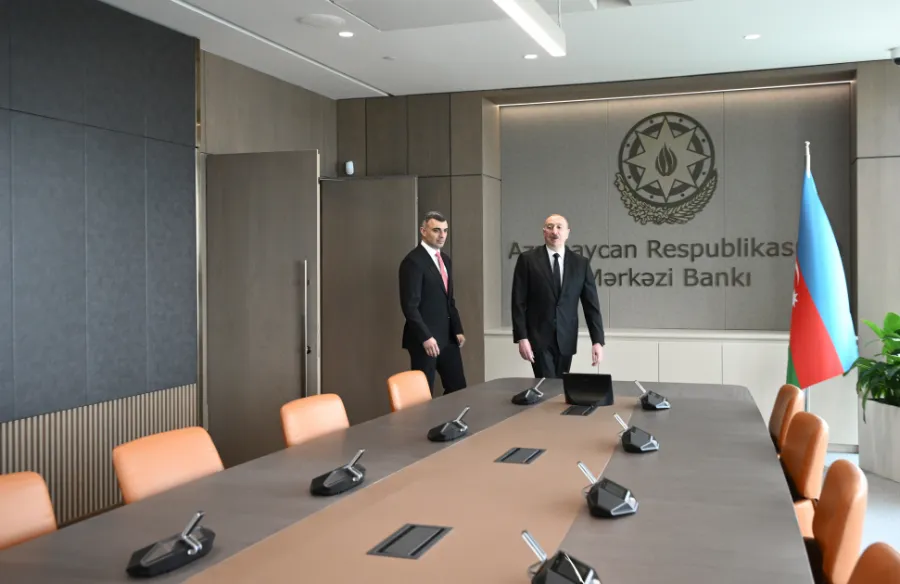 Prezident Mərkəzi Bankın yeni binasını açdı - 35 mərtəbəlidir — 2