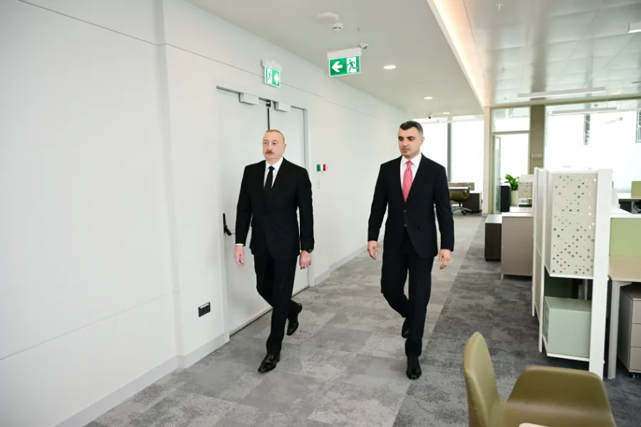 Prezident Mərkəzi Bankın yeni binasını açdı - 35 mərtəbəlidir — 6