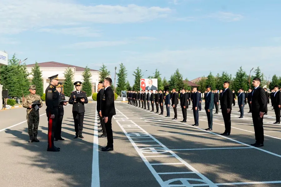 Vilayət Eyvazov gələcəyin polislərini işə qəbul etdi