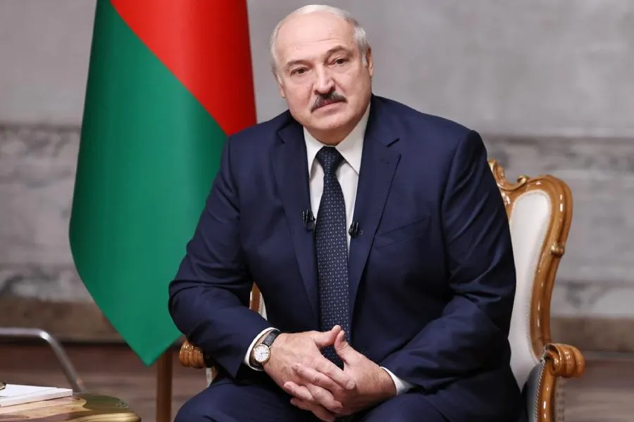 "İnşaatçılar əllərində pulemyot yox, alət tutsunlar" – Belarus liderindən sülh mesajı