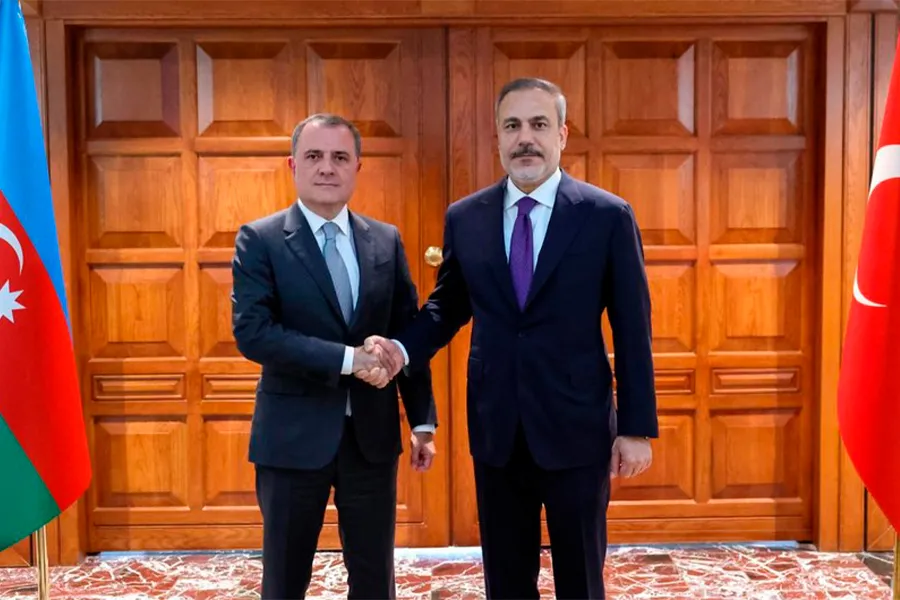 Ceyhun Bayramovla Hakan Fidan regional və beynəlxalq prosesləri müzakirə etdilər