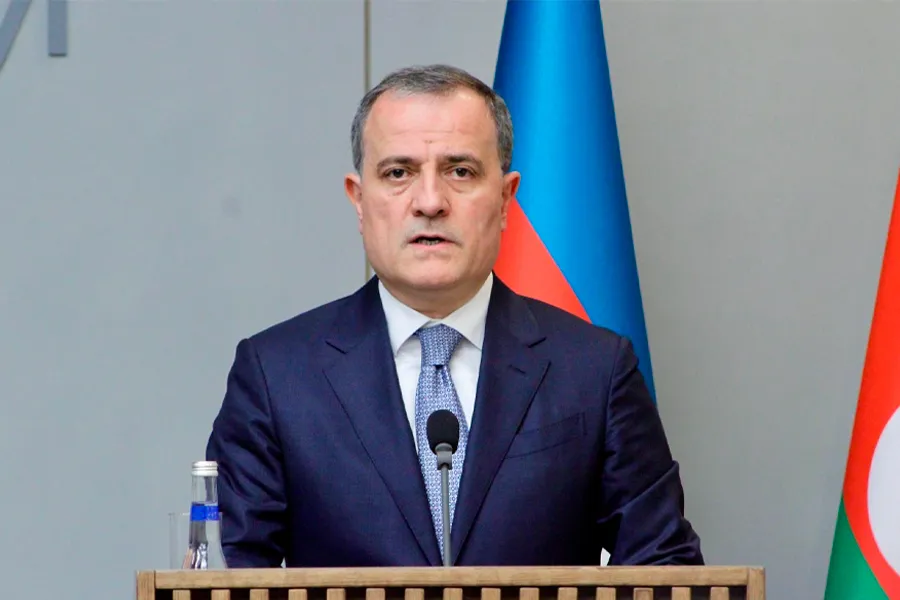Ceyhun Bayramov Yaponiyaya getdi