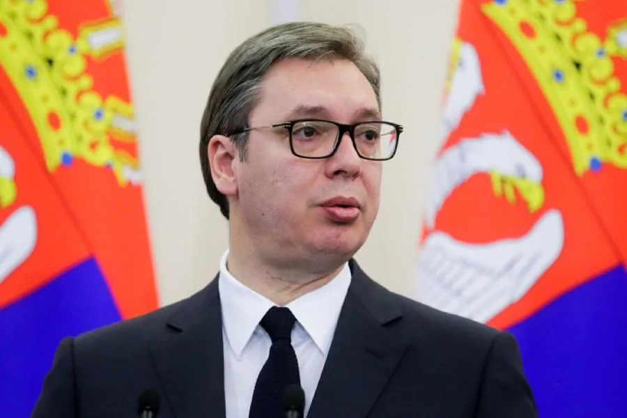 Aleksandar Vuçiç prezidentlik postunu tərk edir