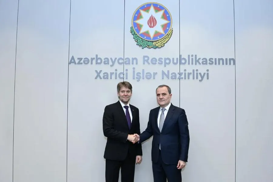 Ceyhun Bayramov slovakiyalı həmkarını qəbul etdi