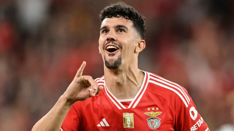Mourinyo Tomaş Araujunu "Real"a gətirmək niyyətindədir