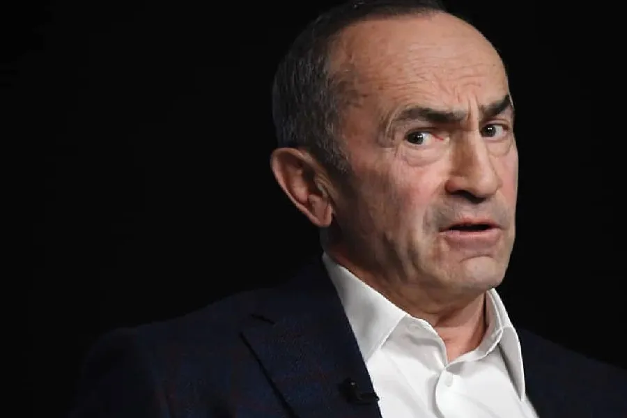 Ermənistanda aləm qarışdı: Köçəryan ölkədən qaçdı