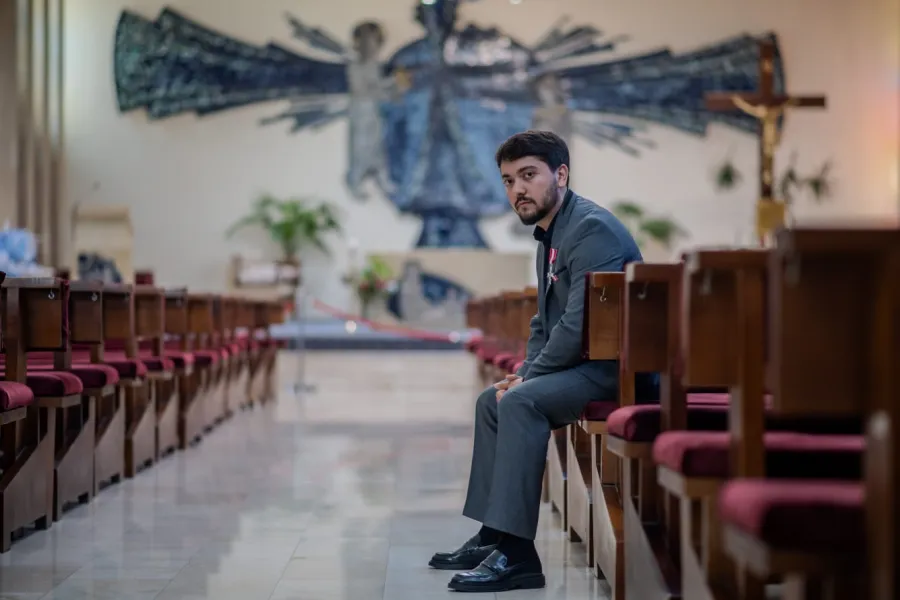 Azərbaycanlı gənc rəssam-restavrator Avropa Şərəf Ordeni ilə mükafatlandırıldı: İdris Qasımovun diqqətçəkən karyerası - FOTOLAR — 3