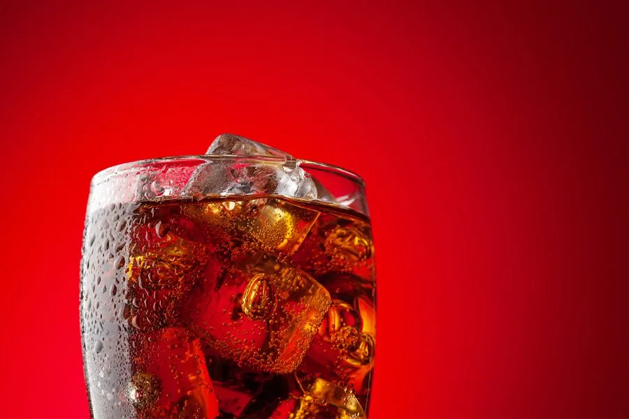 "Coca-Cola" içməyin orqanizmə mümkün müsbət və mənfi təsirləri