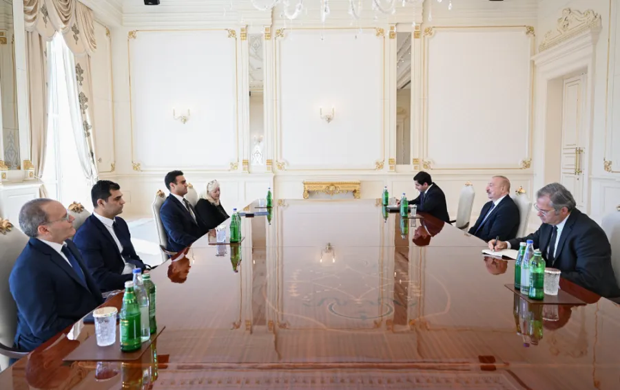 Prezident ABŞ Konqresinin Nümayəndələr Palatasının üzvünü qəbul etdi — 5