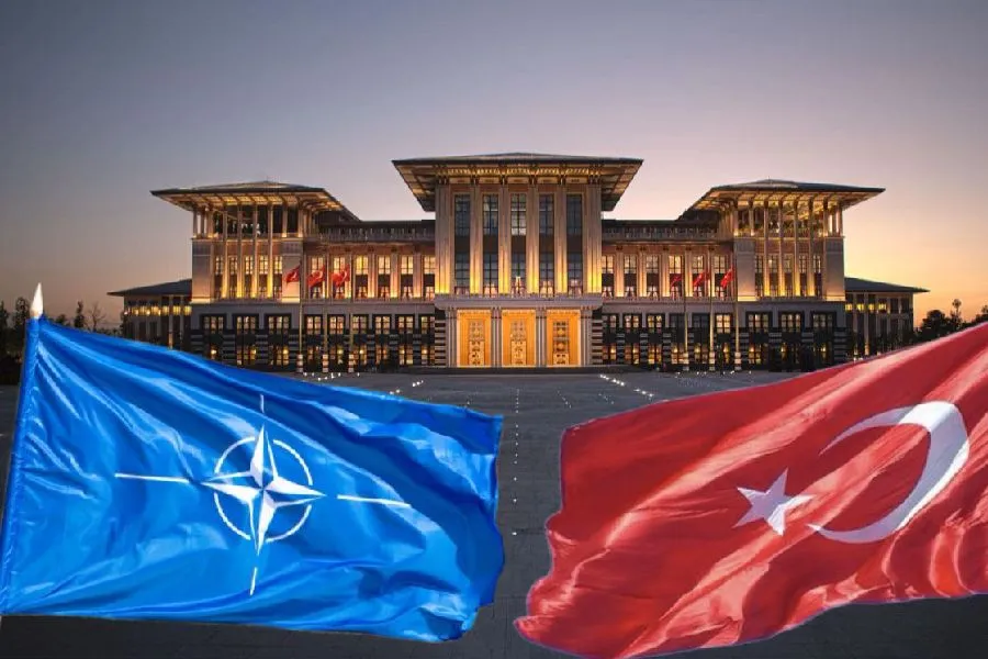 NATO Ankaraya yığışır - Türkiyədən baxdıqda Rusiyanın alovları görünür