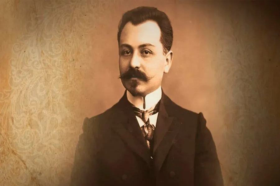 Azərbaycanın baş nazirini Tiflisdə arxadan güllələyib öldürdülər - Xoyski yaratdığı ölkənin şəhidi oldu...