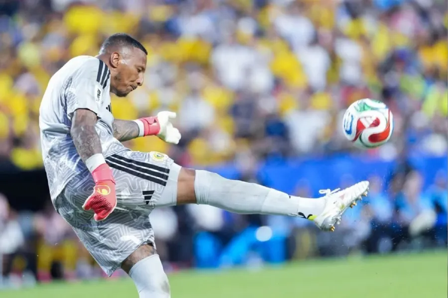 Kürasaonun qapıçısı mundialda rekorda imza atdı