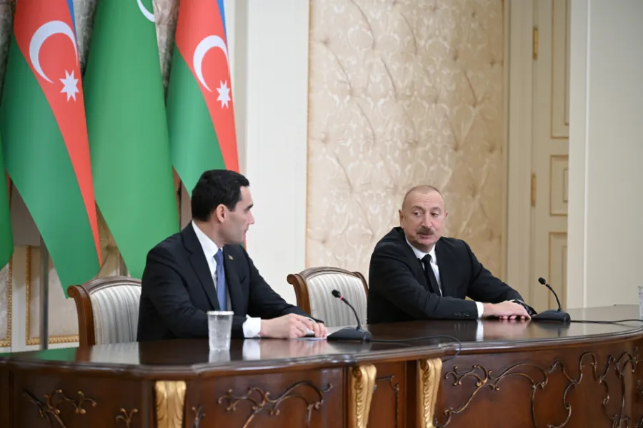 Azərbaycan və Türkmənistan prezidentləri mətbuata bəyanatlarla çıxış etdilər — 3