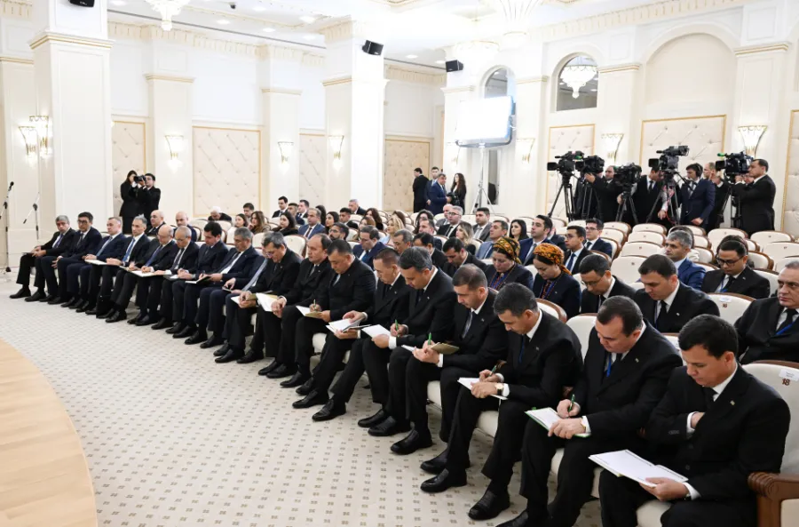 Azərbaycan və Türkmənistan prezidentləri mətbuata bəyanatlarla çıxış etdilər — 4